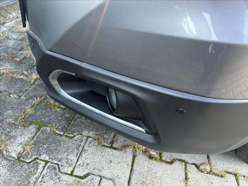 Suzuki SX4 S-Cross 1,6 4x4 AUTOMAT - fotka 25 z 28