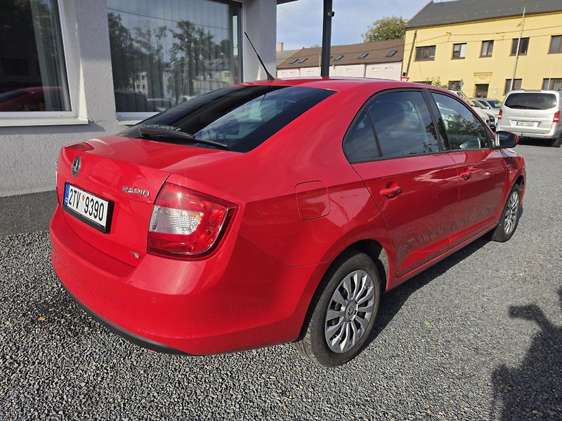 Škoda Rapid 1.2 TSI 6ti rychlostní  - fotka 4 z 17