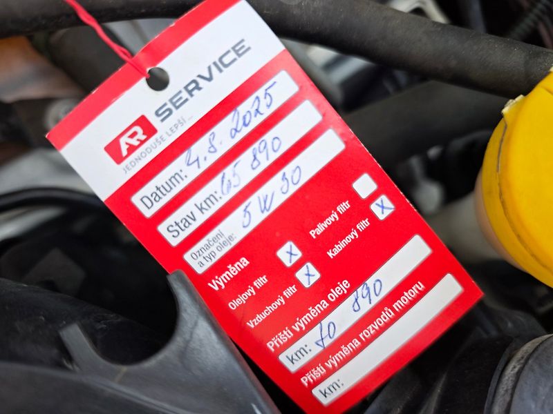 Renault Clio (2013) 1.2 16V Lutecia NAVI nové ČR - fotka 32 z 41