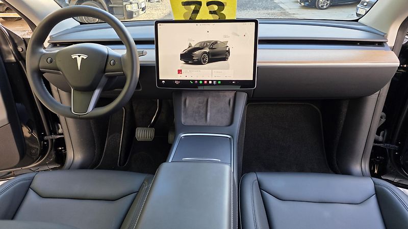 Tesla Model Y (2024) Long Range AWD DE SoH93,6% TZ - fotka 18 z 43