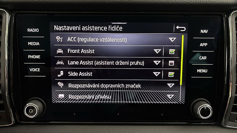 Škoda Kodiaq 2.0 TDI DSG 4x4 Style - fotka 27 z 32