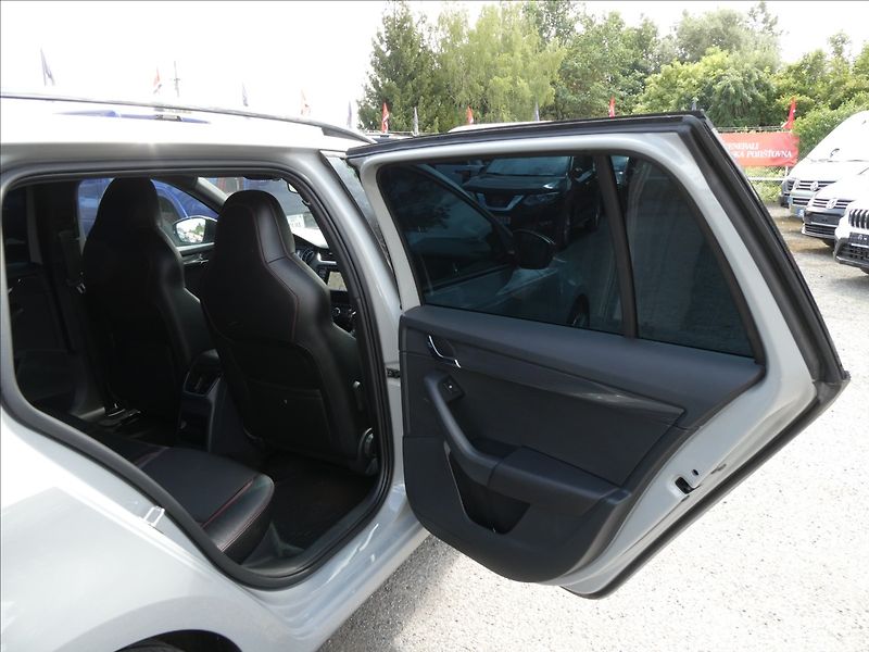 Škoda Octavia 2,0 TSi 162kW RS NAVI,EL. ŠÍBR - fotka 25 z 47