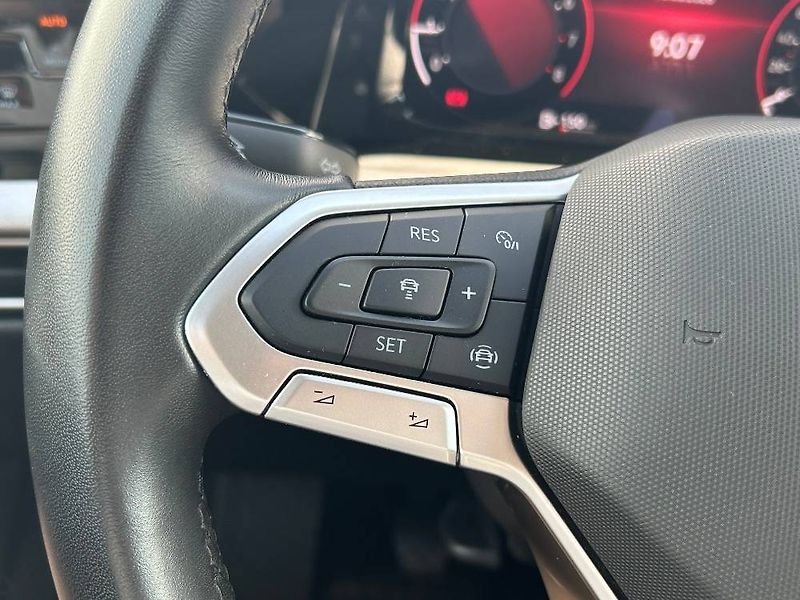Volkswagen Golf Life 6G 1,5TSi - fotka 14 z 24