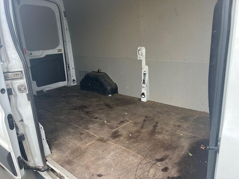 Ford Transit (2019) Van L3H2 Trend 350 CZ - fotka 11 z 12