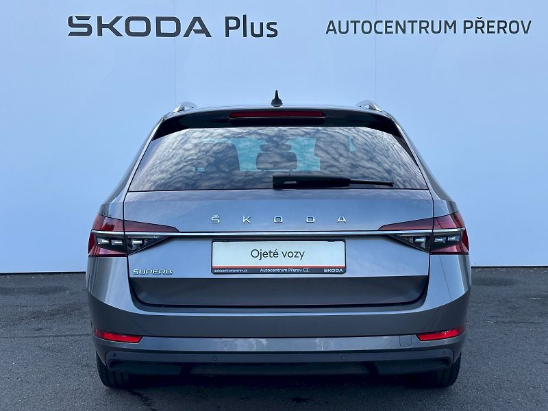 Škoda Superb (2023) 2.0 TDI 110kW DSG Style Busine - fotka 31 z 35
