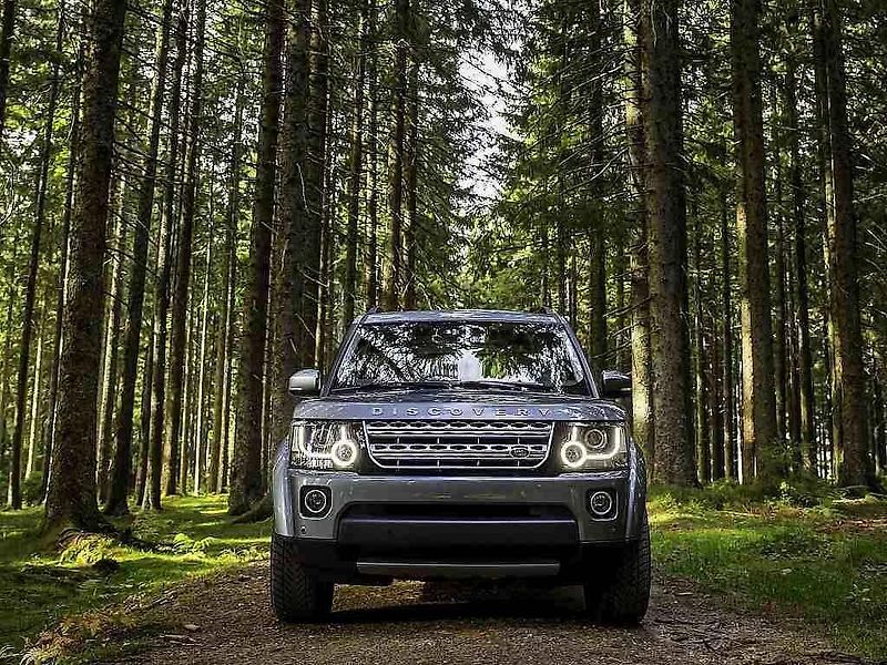 Land Rover Discovery.