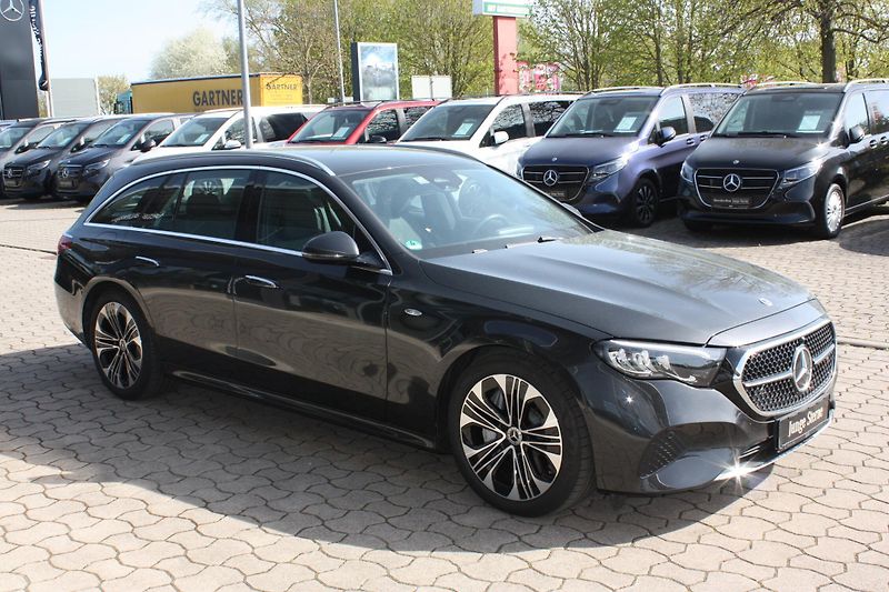 Mercedes-Benz Třídy E (2025) 300deT-Modell 4MT,tažné,hybrid - fotka 2 z 12