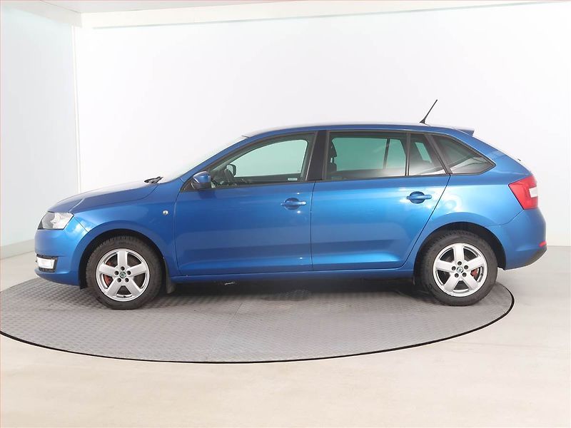 Škoda Rapid (2015) Spaceback 1.2 TSI - fotka 3 z 16