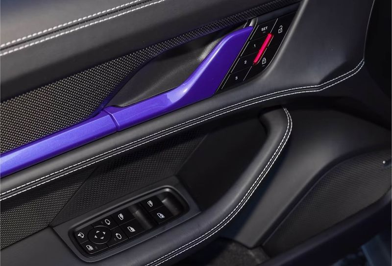 Porsche Taycan GTS Sport Turismo HuD 360 Inno - fotka 13 z 28