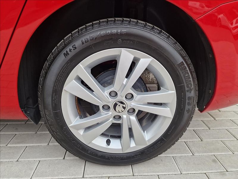 Škoda Fabia 1.0TSI Tour, původ ČR, 1.Maj. - fotka 44 z 49