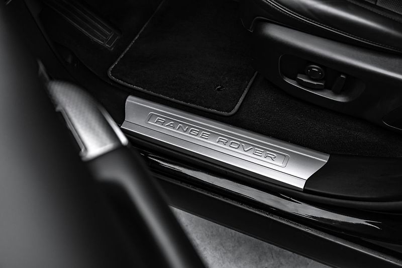Land Rover Range Rover Sport HST - fotka 24 z 27