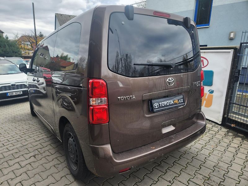 Toyota ProAce (2020) 2.0-8 MÍST-PRAV.SERVIS-KAMERA - fotka 7 z 11