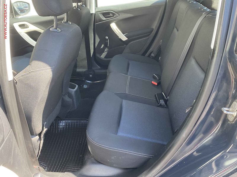 Peugeot 208 (2018) 1.2 PT, AC, tempo - fotka 10 z 15