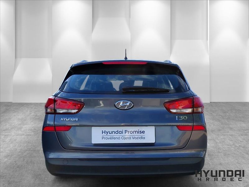 Hyundai i30 1,4   1.4CVVT Start Plus - fotka 6 z 22