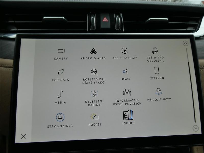 Jaguar F-Pace 2,0 P250 SE 1Maj, ČR DPH - fotka 26 z 38