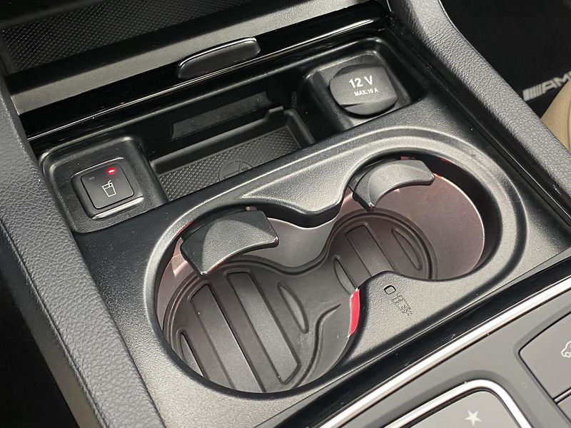 Mercedes-Benz GLE 43 AMG 4MATIC AUT  - fotka 35 z 67