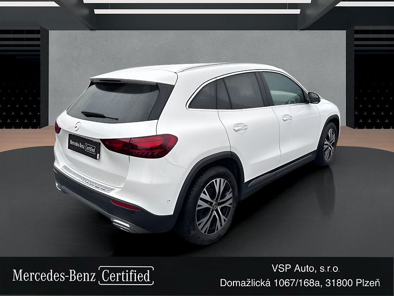 Mercedes-Benz GLA 200d 4MATIC - fotka 6 z 21