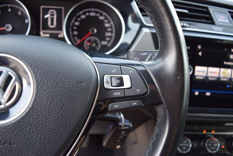 Volkswagen Touran (2019) 1.5TSI 110kw CLBMT 7MÍST TAŽNÉ - fotka 29 z 46