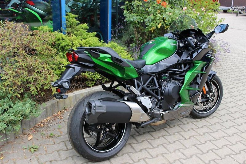 Kawasaki Ninja H2 SX SE (2023) 2023 TOP AKCE - fotka 5 z 10