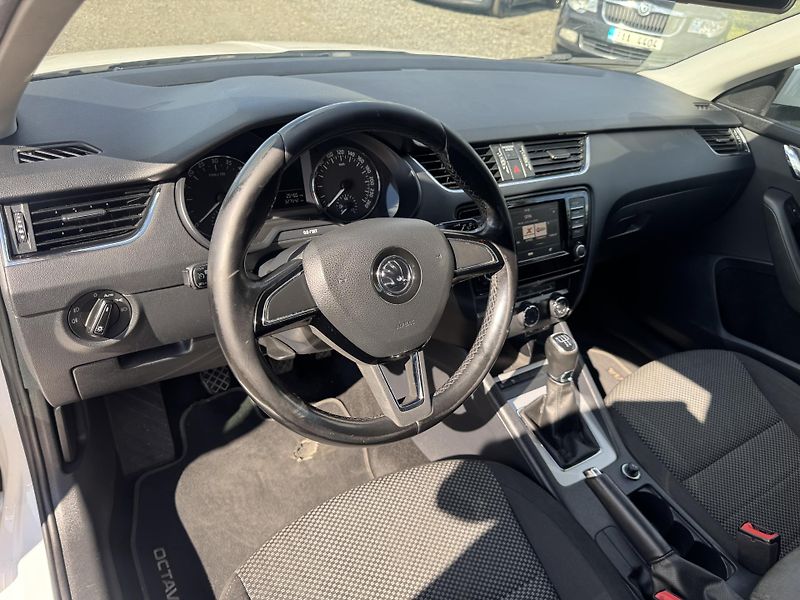 Škoda Octavia 1.6TDi,81kw,DPH,nové v ČR - fotka 28 z 38