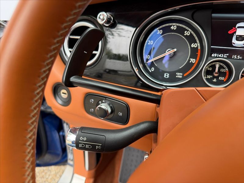 Bentley Continental GT 6,0 W12 GT 460kW-SPEED-4WD - fotka 19 z 32