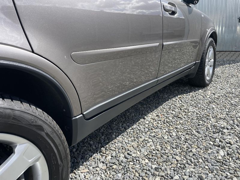 Volvo XC90 2.5TDi D5 200PS AWD R-DESIGN!! - fotka 49 z 180