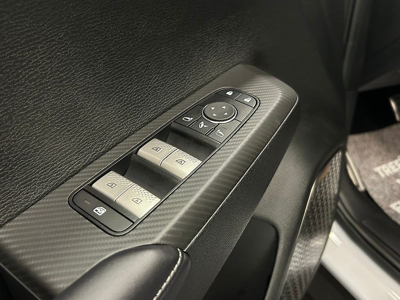 Mitsubishi Outlander (2025) 2.4 PHEV Instyle | 8 let | Nov - fotka 17 z 67