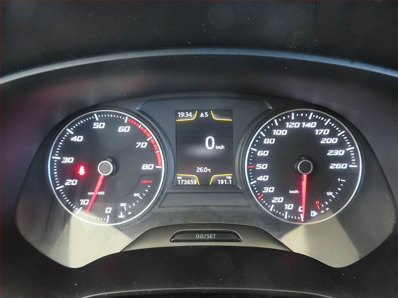 Seat Leon (2013) Style 1.2 TSI, Serv.kniha - fotka 11 z 14
