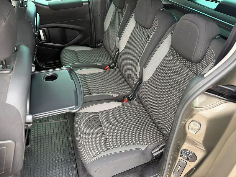 Peugeot Partner ALLURE 1.6VTi 120. 5 míst - fotka 11 z 27