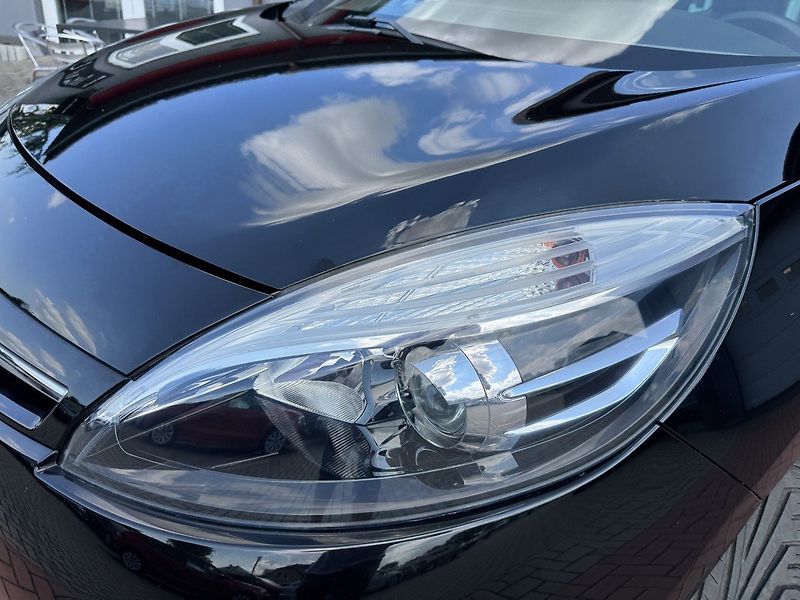 Renault Scénic (2014) 1.5dCi  Navi Digi Klima Bose - fotka 35 z 50