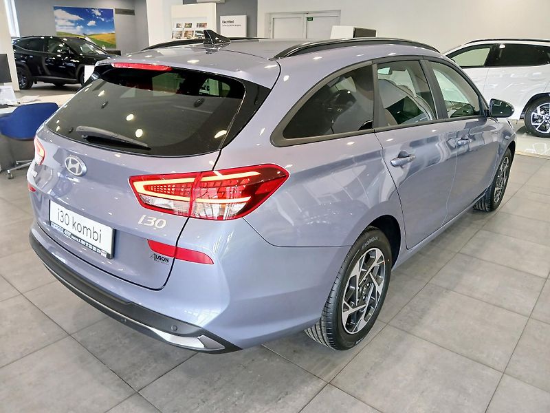 Hyundai i30 (2026) 1.0 T-GDI GO Czech! - fotka 7 z 17