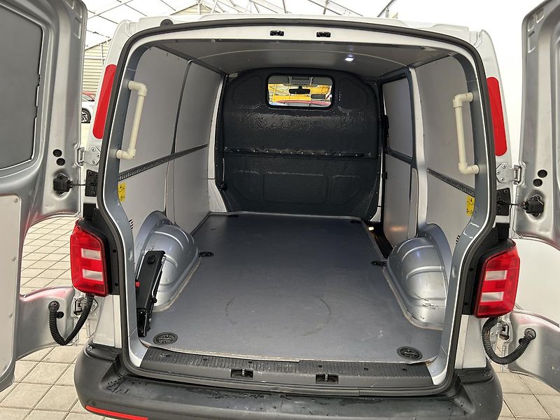 Volkswagen Transporter 2.0 TDI - fotka 22 z 22