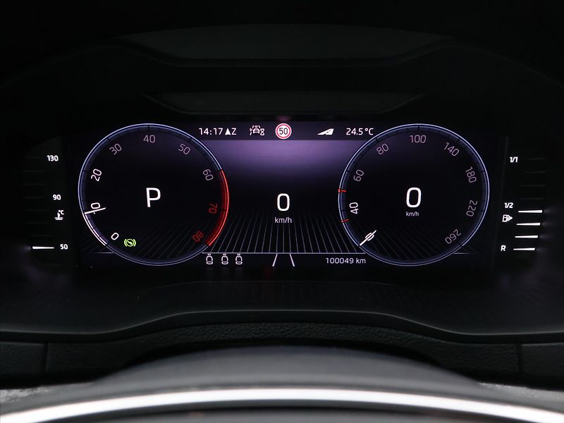 Škoda Karoq 1,5 TSI 110kW DSG Matrix DPH - fotka 17 z 34