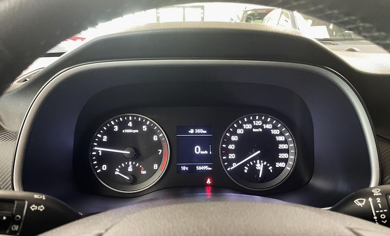 Hyundai Tucson 1.6 GDI, 97 KW, ČR - fotka 14 z 26