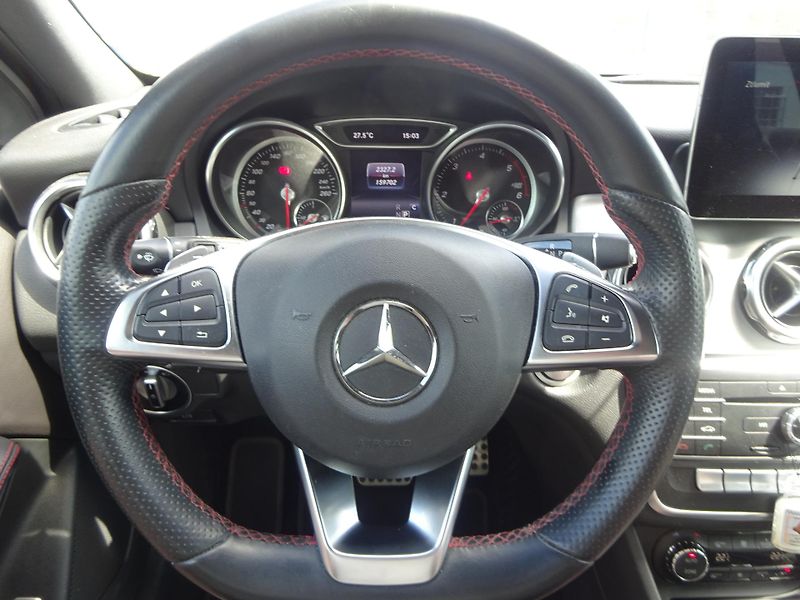 Mercedes-Benz GLA 200 CDI AMG Paket LED SERVIS - fotka 14 z 34