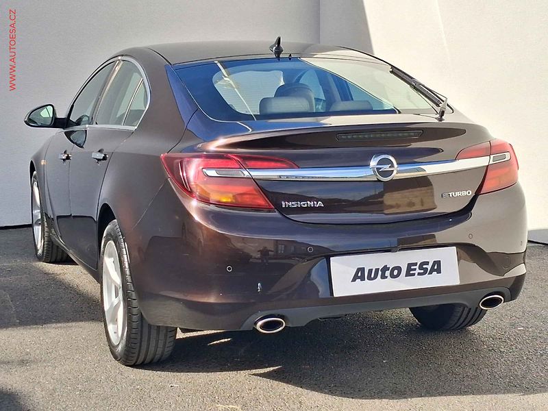 Opel Insignia (2015) 2.0CDTi, 1.maj, Bixen, navi - fotka 6 z 19