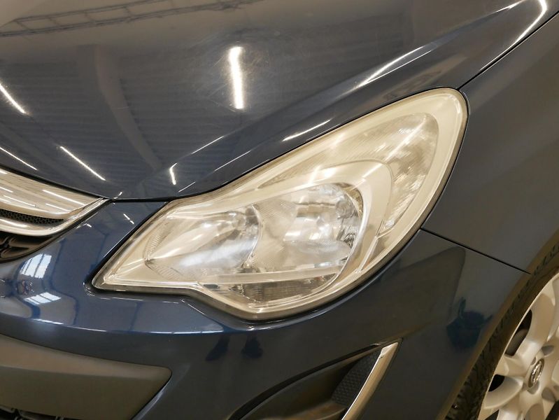 Opel Corsa - fotka 9 z 21