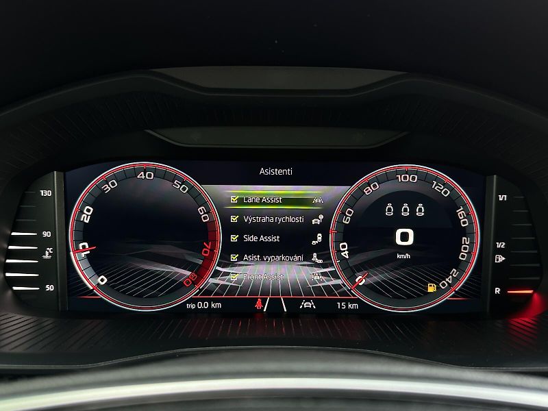 Škoda Kamiq 1.0TSi Monte Carlo 116PS Matri - fotka 22 z 44