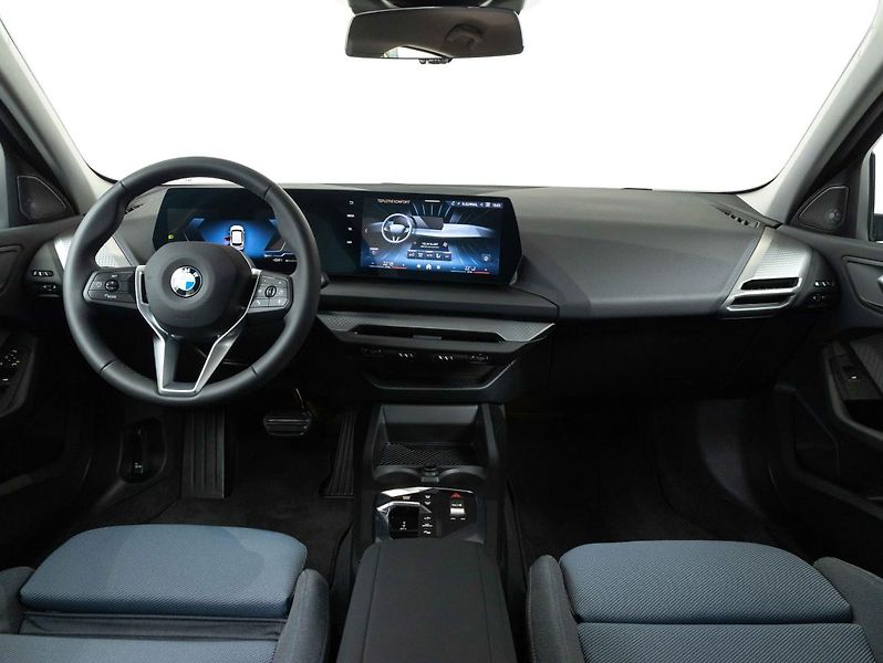BMW Řada 1 118d - fotka 12 z 21