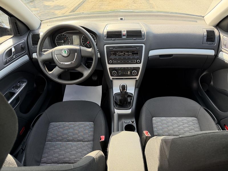 Škoda Octavia (2011) 2,0TDI 103 kW ELEGANCE 1MAJITE - fotka 28 z 48