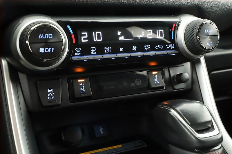 Toyota RAV4 (2021) 2.5 Plug-in - fotka 18 z 27