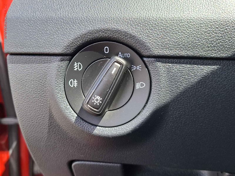 Škoda Octavia (2018) 2.0TDI, ČR, Style, LED - fotka 17 z 18