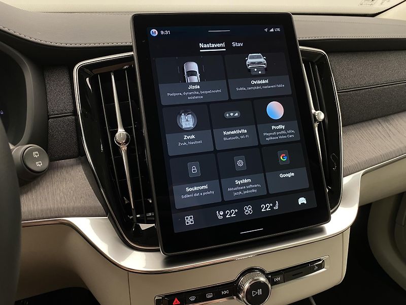 Volvo XC90 (2026) T8 AWD RECHARGE BRIGHT PLUS 7m - fotka 48 z 71