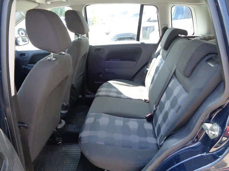 Ford Fusion (2007) 1,2 55 kW 1.majitel CZ - fotka 10 z 17