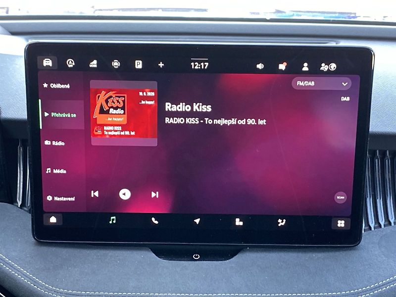 Škoda Superb (2025) Combi 2.0 TDI 4x4 DSG Sportlin - fotka 17 z 39