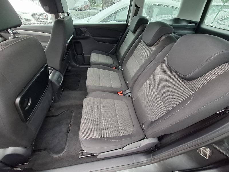 Volkswagen Sharan (2013) 2,0 TDI - fotka 7 z 15