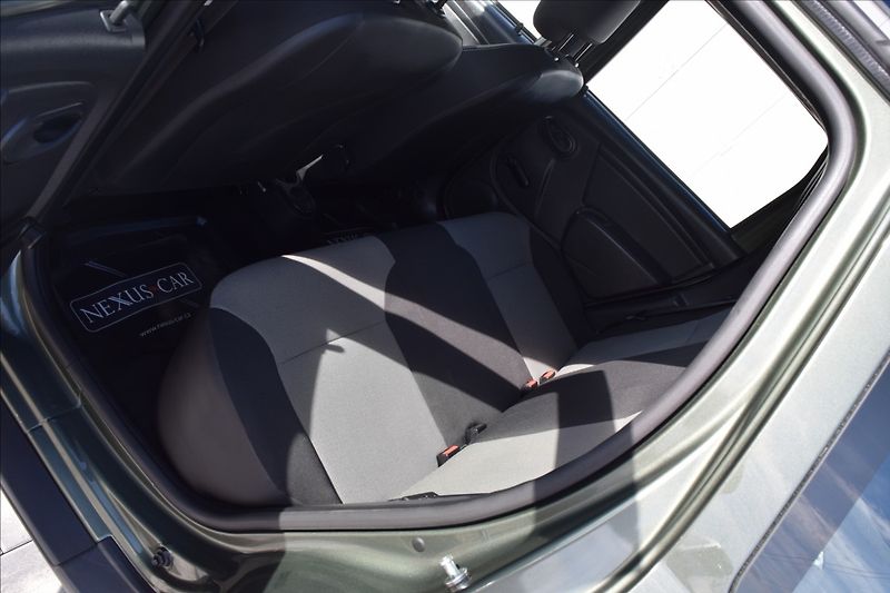 Dacia Duster 1,6 I 77KW NÍZKÉ KM 2XKOLA TOP - fotka 18 z 44