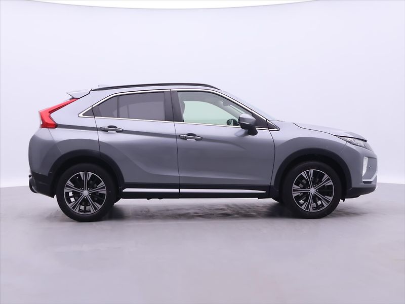Mitsubishi Eclipse Cross 1,5 T-MIVEC 120kW Aut. 1Maj - fotka 8 z 31