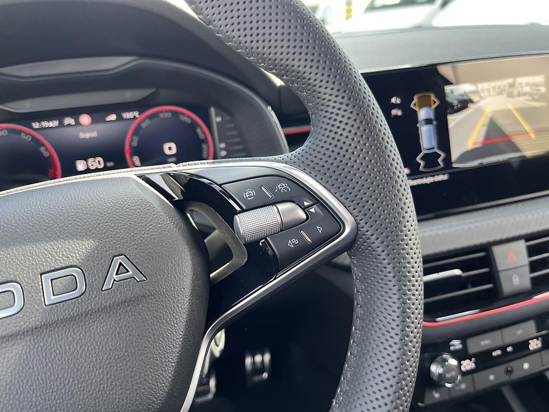 Škoda Kamiq MONTE CARLO 1.0TSI 85kW - fotka 13 z 22