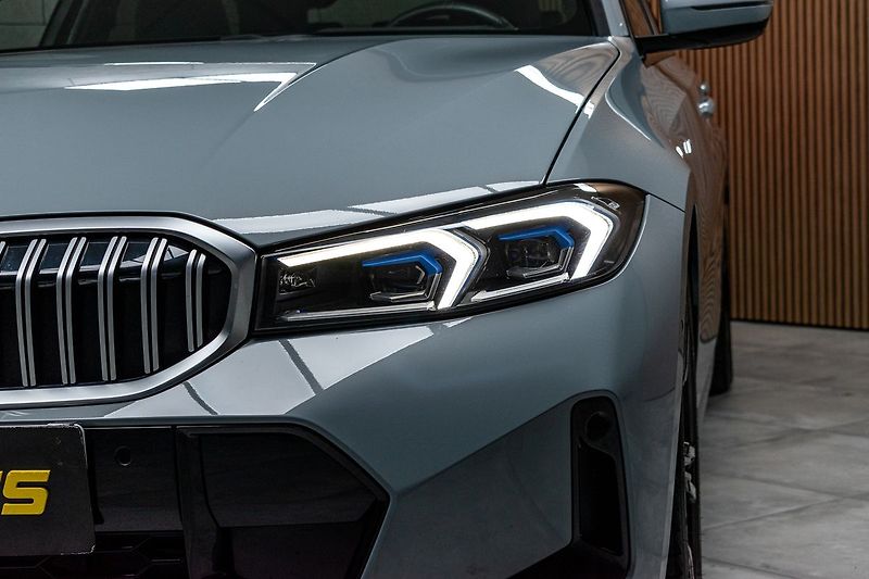 BMW Řada 3 320d xD ///M*TAŽNÉ*ZÁRUKA 2/28 - fotka 43 z 49